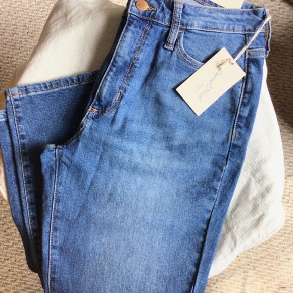 NWT Universal Thread High Rise Straight Vintage Stretch Jeans 4/27 - Picture 7 of 7